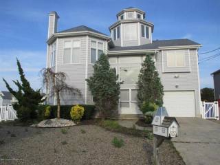 4 bedroom Flat For Sale: 84 W Granada..