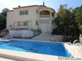 Villa for sale with views to the Valley and sea in Orba!..