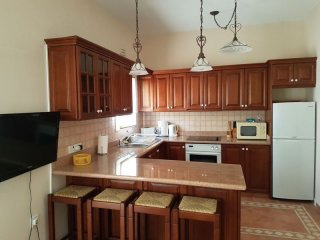 Large renovated One bedroom Flat in..