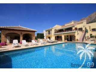 This substantial Montgo property currently possesses 4..