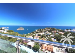 Villa with stunning sea views for sale in Jávea. Plot of..