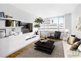 1 bedroom Apartment For Sale: 635 WEST..