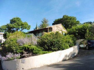 Villa With Lovely Views 7km From Nyons