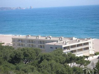 Apartment in first line