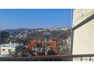 Zagreb, Vrhovec: kuća s velikim dvorištem