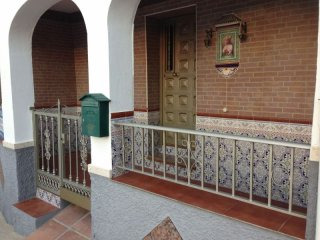 4 Bedrooms - Town House - Malaga - For..
