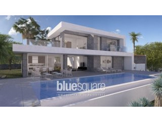 Beautiful 3 bedroom villa on the..