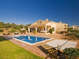 Stunning Villa With Breathtaking Views..