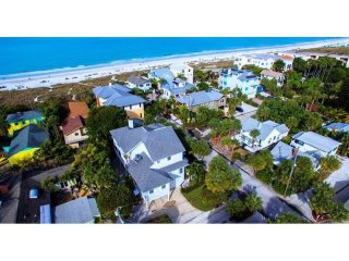 2 bedroom Property For Sale: 3155 2ND..