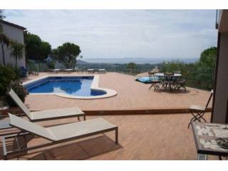 4 Bedrooms - House - Girona - For Sale