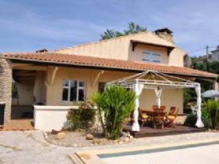 Spacious Villa With 5 Bedrooms