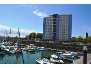 2 bedroom Apartment For Sale: Trinity..