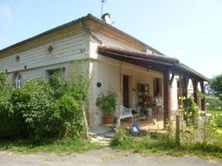 Farmhouse with Guest Gite, Pool and Land