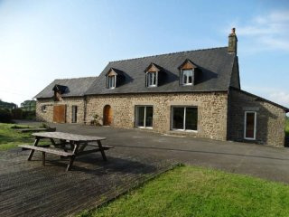 Equestrian House, Outbuildings, Land