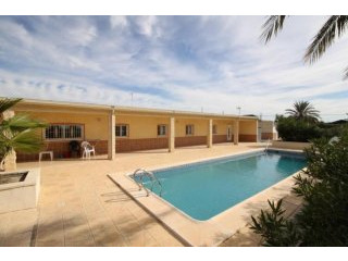 Wonderful one level luxury villa with..