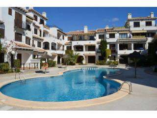 2 Bedroom Apartment Near The Beach In..