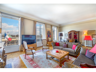 An impressive 3 bed apartment, with..