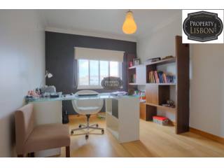 4 Bedrooms - Apartment - LISBON - For..