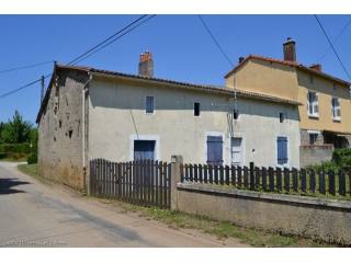 House To Renovate With Attached Barn..