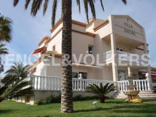 VILLA AT FEW STEPS OF THE SEA.PLAYA..