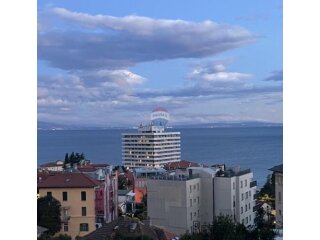 OPATIJA-namješten stan 3s+db u vili sa velikom terasom