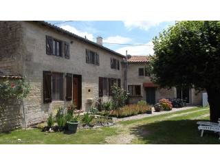 3 Bed Stone House in a village near..