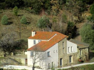 Full Of Character Farmhouse With Views..
