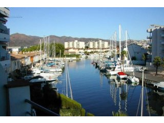 ROSES SANTA MARGARIDA: Nice apartment..