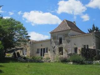 Really Pretty Property Set In A Little..