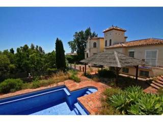 6 bedroom detached villa for sale