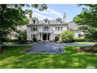 23 Danton Ln Lattingtown, NY 11560