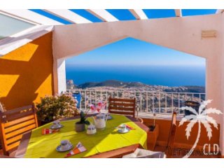 One off opportunity to buy a fantastic apartment with a..