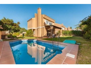 4 bedroom detached villa for sale