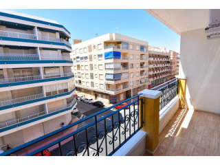 2 Bedrooms - Apartment - Alicante - For..