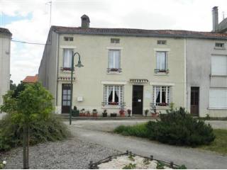 House with Guest Gite, 6 Bedrooms