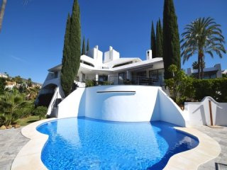 4 Bedroom Villa For Sale Situated In..