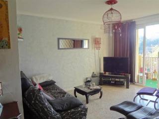 Bright four bed in Chambrun