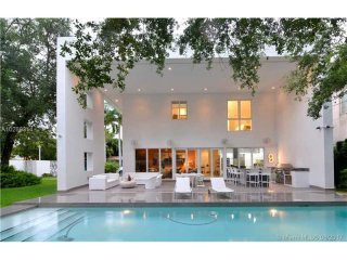 4 bedroom House For Sale: 4365 Ingraham..