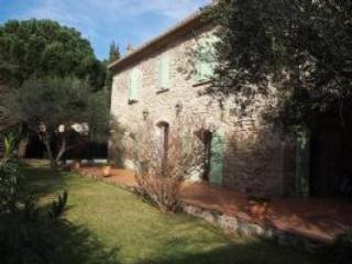 Renovated barn with 600 m2 garden with..