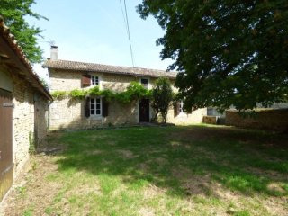 Super Stone Property + 1,1ha's Of Land
