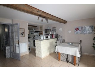 3 Bedrooms - Villa -..
