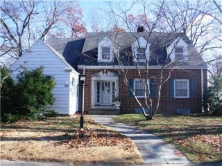 109 N 12th St Millville, NJ, 08332..