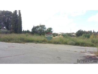Istra, Buje, Kaštel - građevinsko zemljište stambene namjene