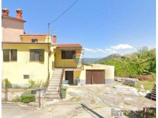 Istra, Motovun okolica - kuća u nizu, zadnja - pogled Motoun