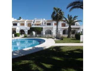 2 bedroom, 1 bathroom Apartment, (build..