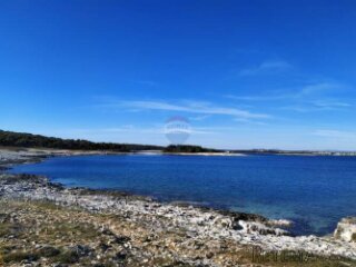 Istra, Premantura - zemljište T3 zona, 250 m od plaže