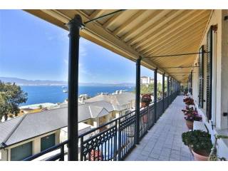 4 bedroom Apartment For Sale: Naval..