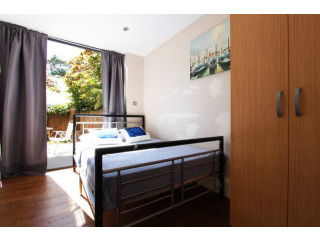 Single with double bed near Ealing..