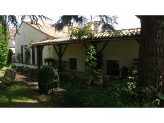 Renovated old 4 beds house