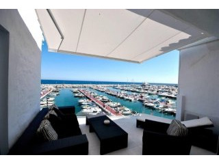 Spacious Marina Penthouse